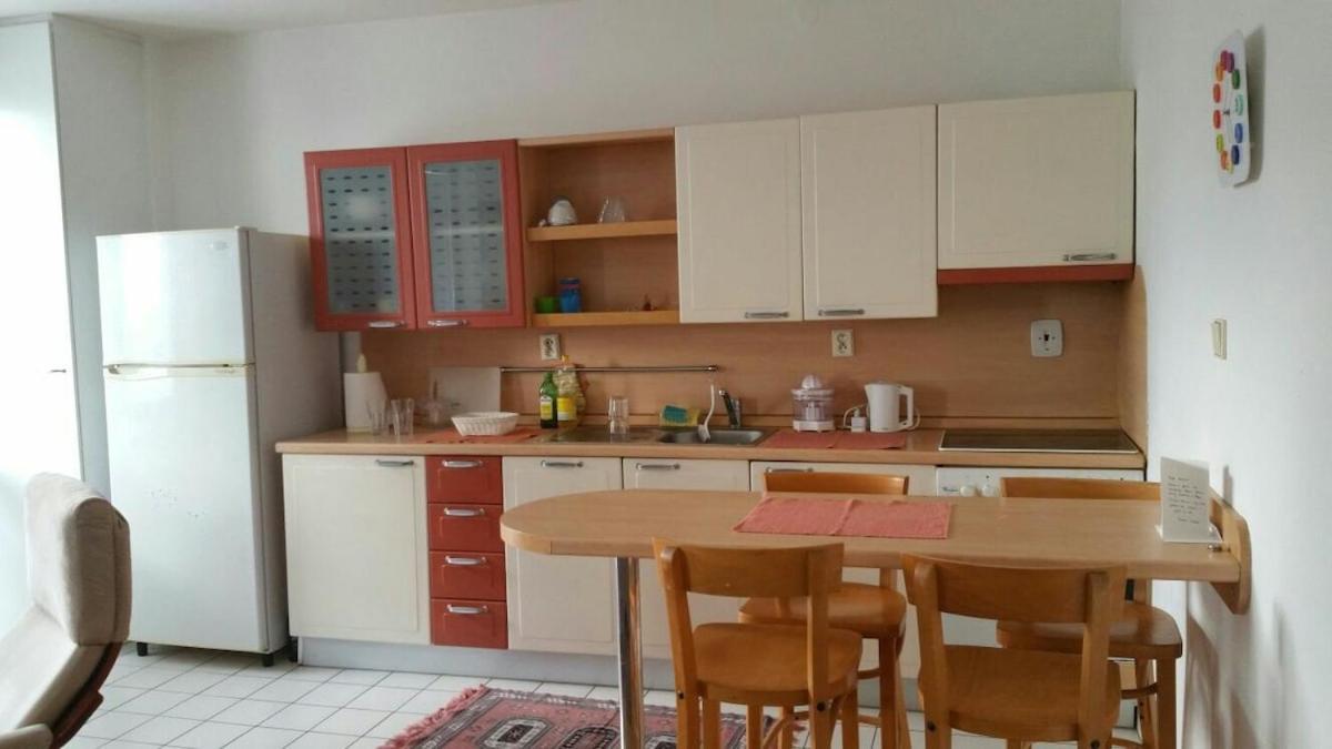 Pleasant Close To Center Prag